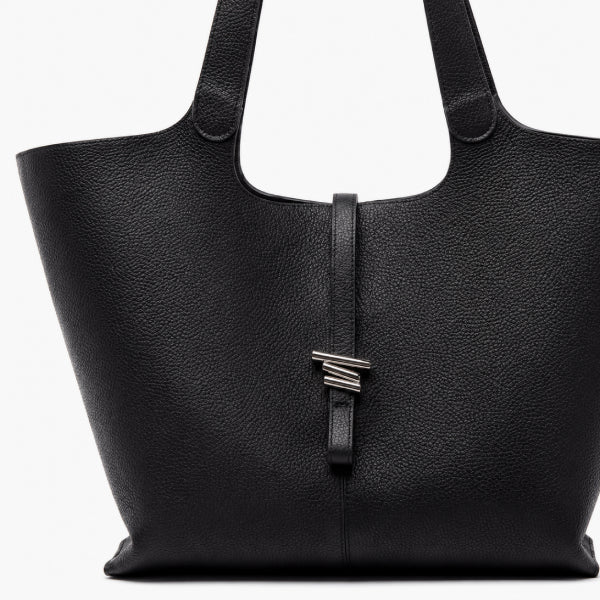 Montréa Genuine Leather Tote Bag in black, close-up of the central strap and silver-tone geometric clasp